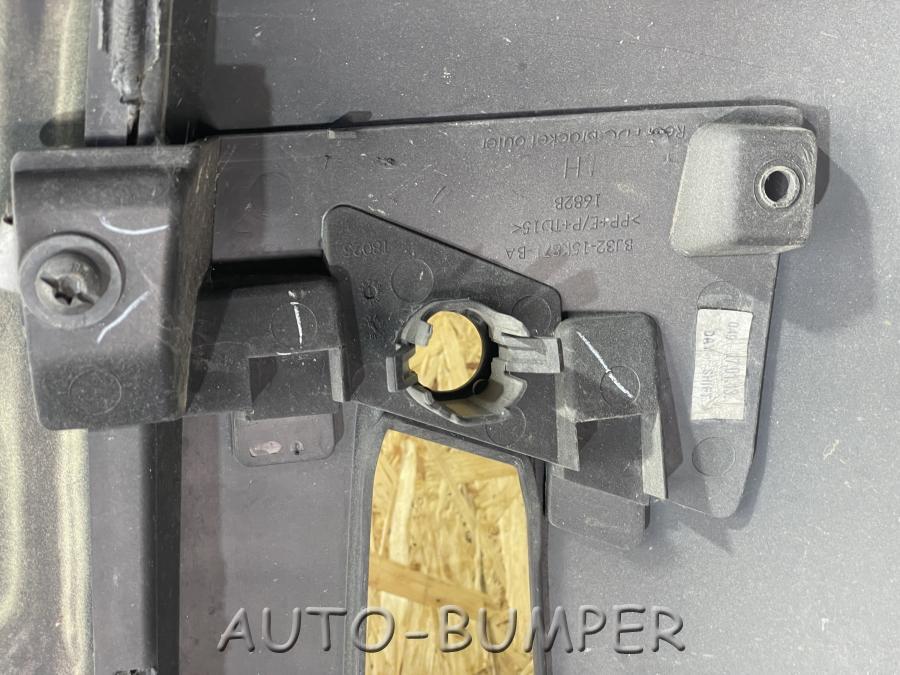 Range Rover Evoque 2011- Бампер задний BJ3217D781A, BJ3215K871BA, LR048300, BJ3217926A